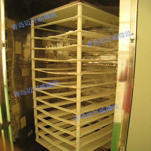 某食品企業(yè)：箱式微波加熱熟化設備，用于海洋食品加工